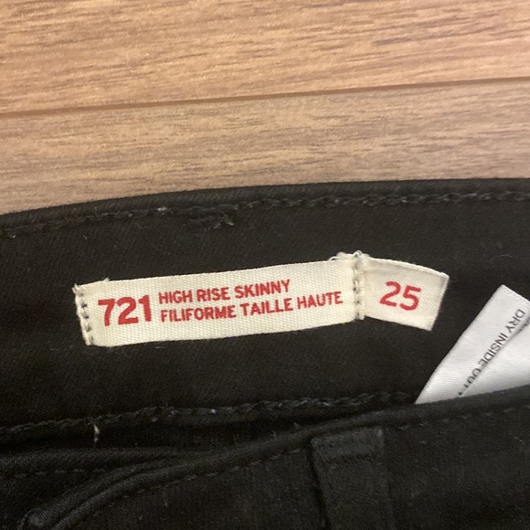 Black skinny jeans, 25 waist, in good shape - Picture 2 of 3